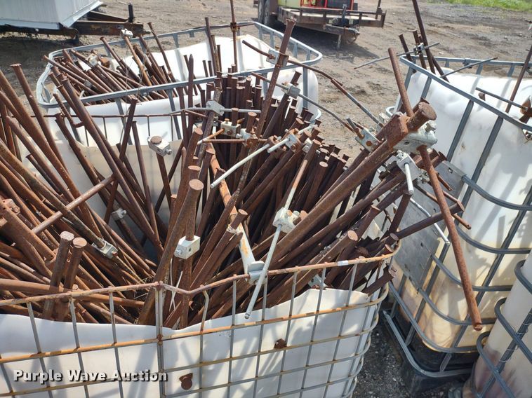 image for item DS6424 (10) totes of stakes