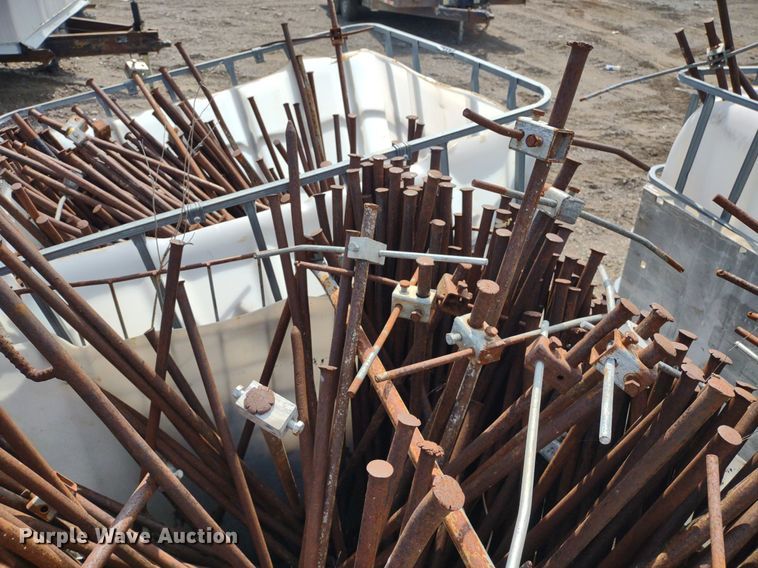 image for item DS6424 (10) totes of stakes