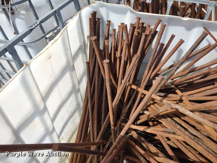 image for item DS6424 (10) totes of stakes