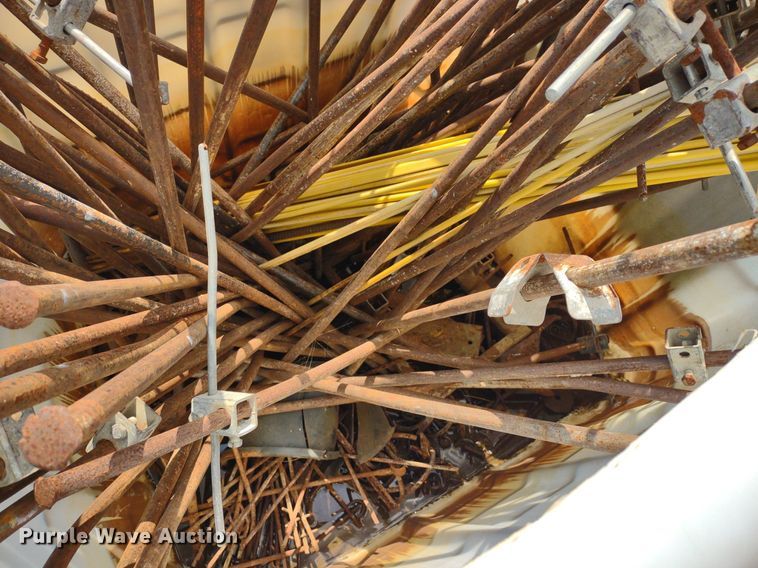 image for item DS6424 (10) totes of stakes