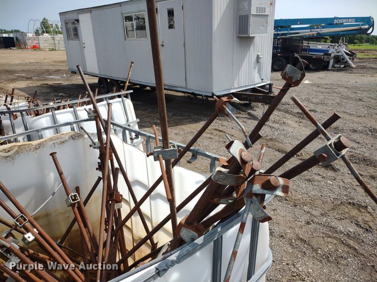 image for item DS6424 (10) totes of stakes