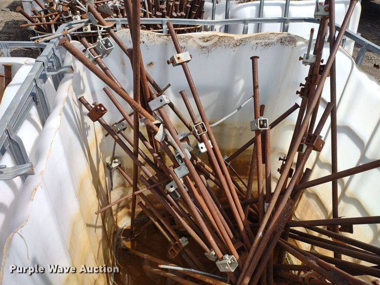 image for item DS6424 (10) totes of stakes