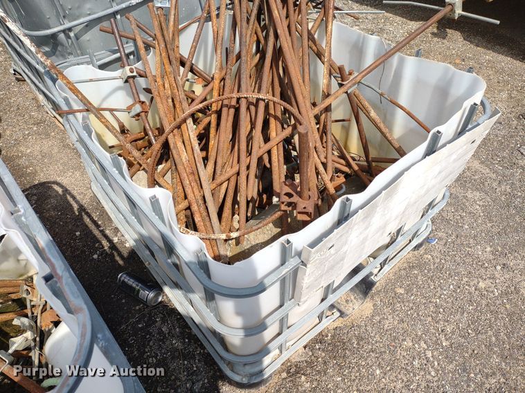 image for item DS6424 (10) totes of stakes