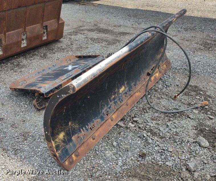 image for item DS6435 Black Fox  7' 6" W skid steer snow plow