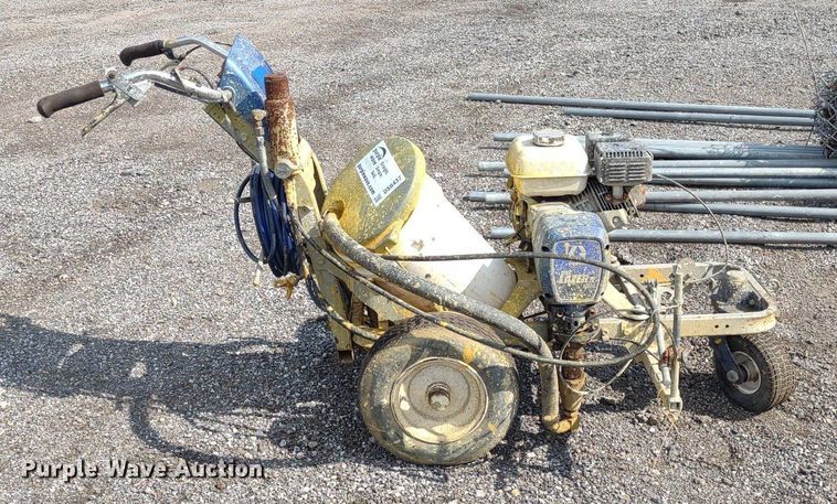 image for item DS6437 Graco 5900  paint striper