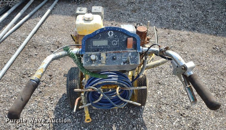 image for item DS6437 Graco 5900  paint striper