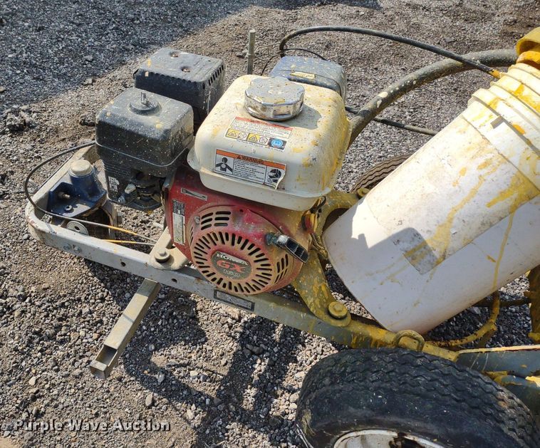 image for item DS6437 Graco 5900  paint striper