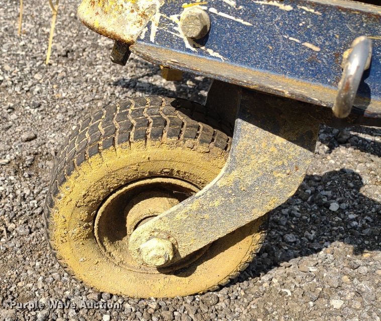 image for item DS6437 Graco 5900  paint striper