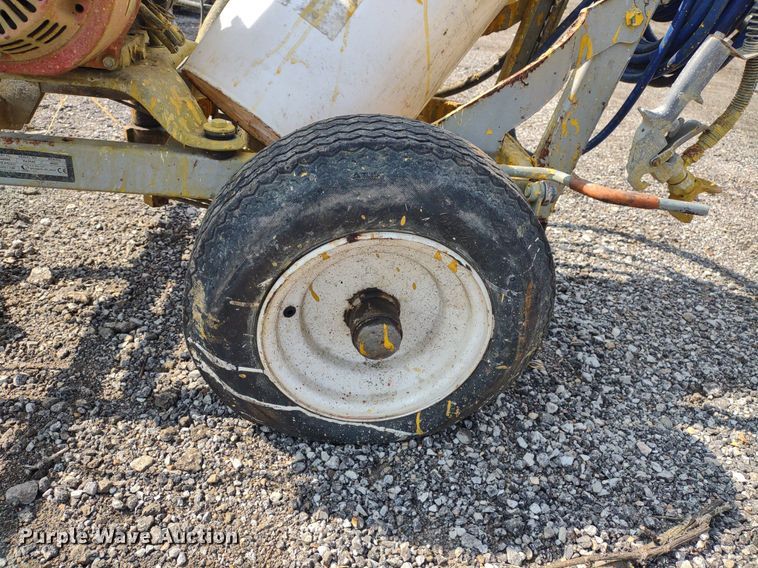 image for item DS6437 Graco 5900  paint striper