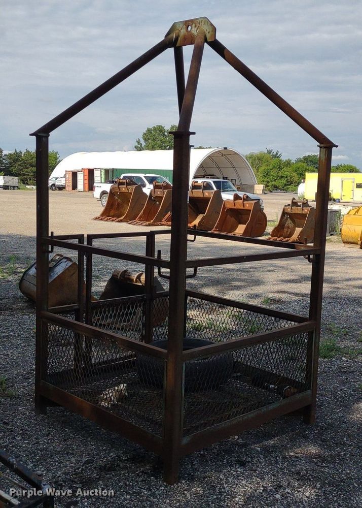 image for item DS6441 Man lift basket