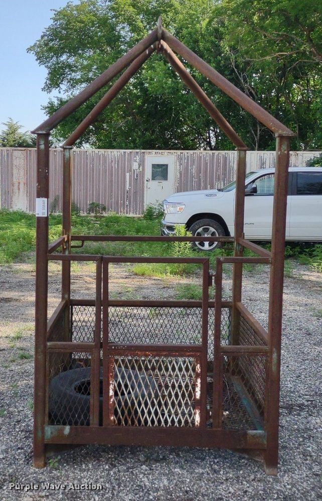 image for item DS6441 Man lift basket