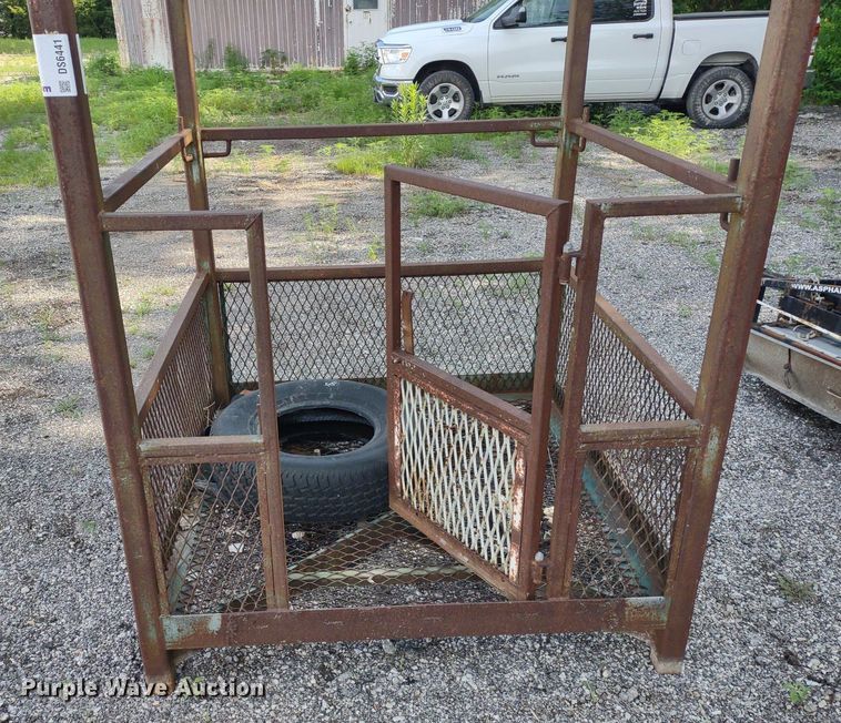 image for item DS6441 Man lift basket