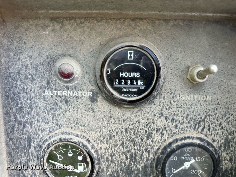 image for item DS6444 Sullivan D210Q11JDB  air compressor