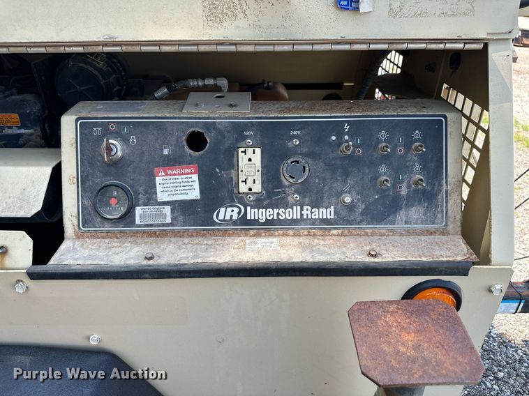 image for item DS6446 2010 Ingersoll Rand  light plant