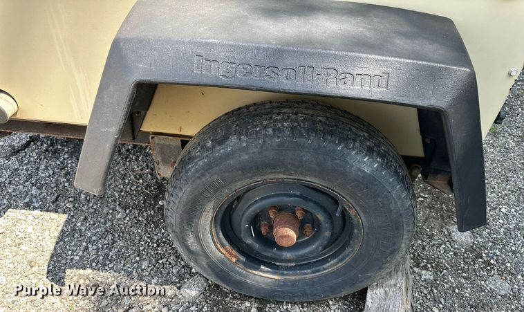 image for item DS6446 2010 Ingersoll Rand  light plant