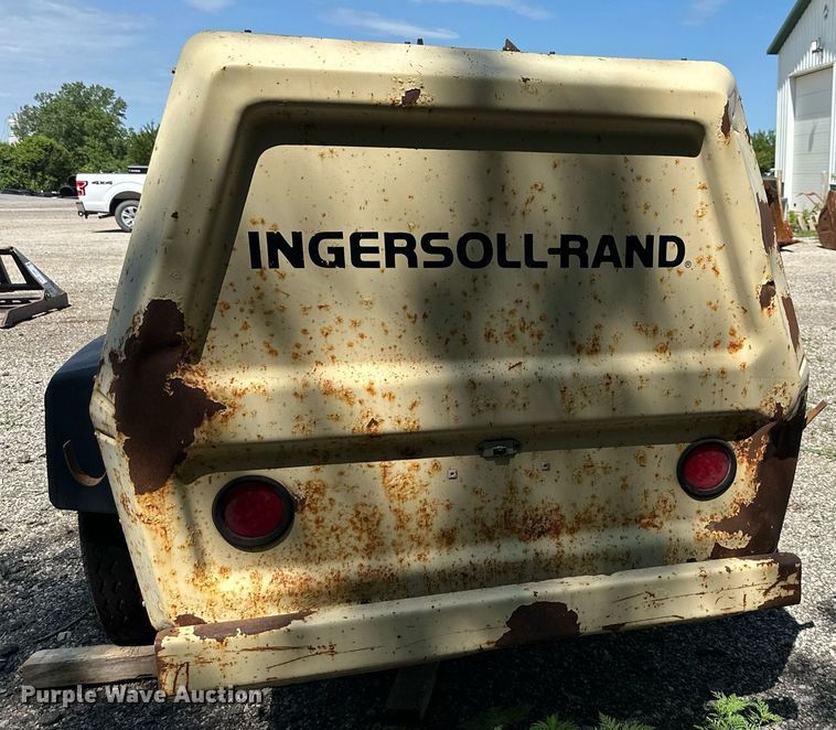 image for item DS6447 Ingersoll Rand  air compressor