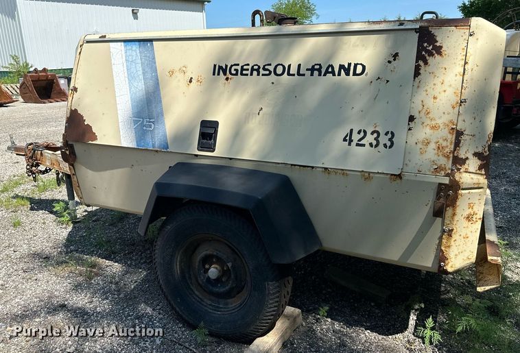 image for item DS6447 Ingersoll Rand  air compressor