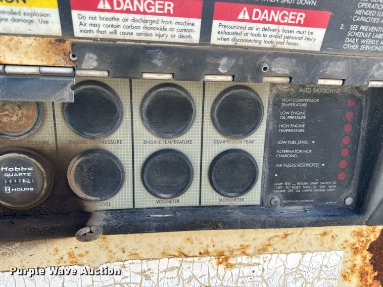 image for item DS6447 Ingersoll Rand  air compressor