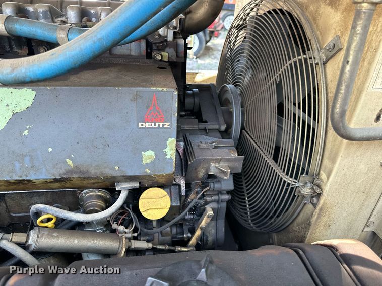 image for item DS6447 Ingersoll Rand  air compressor