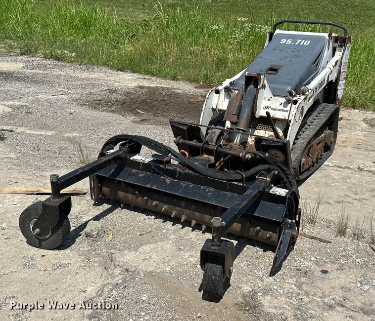 image for item DS6458 2005 Bobcat MT52  compact utility loader