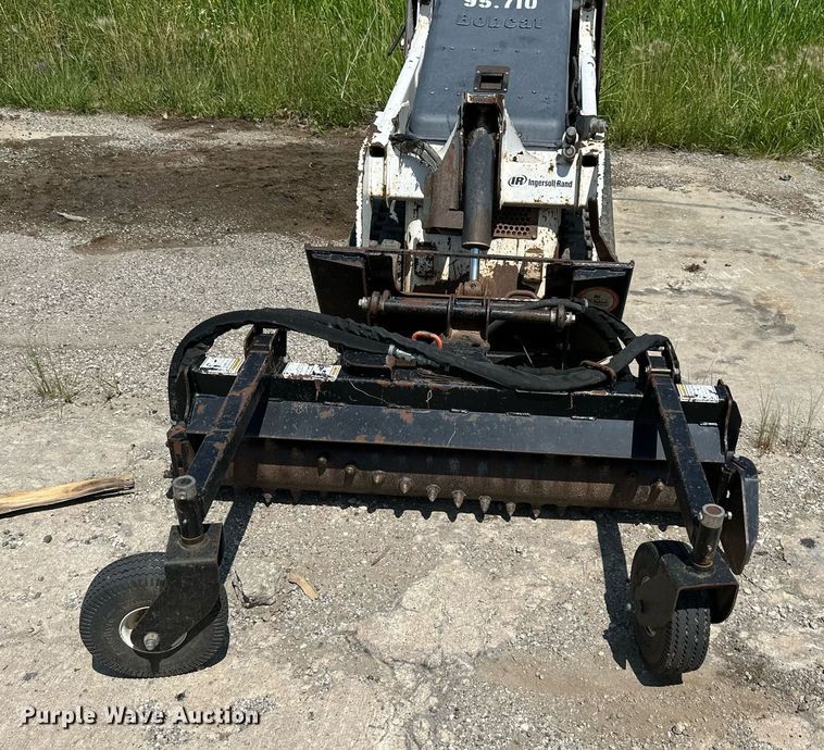 image for item DS6458 2005 Bobcat MT52  compact utility loader