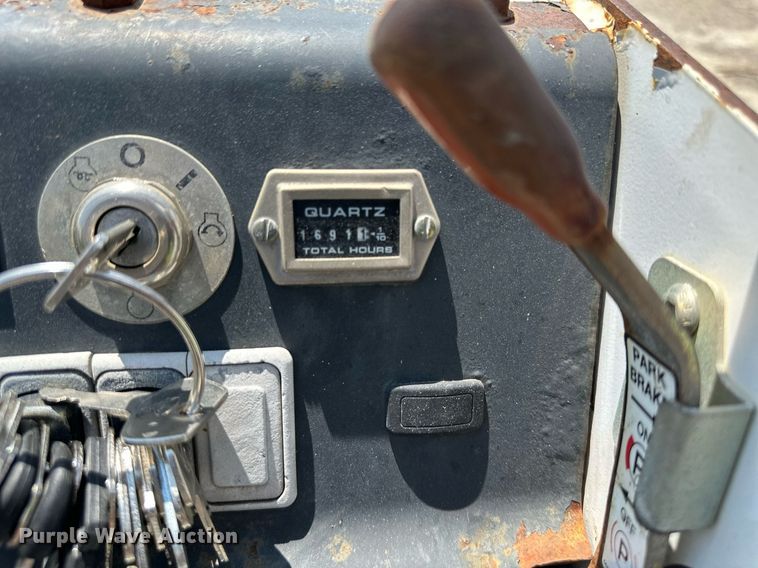 image for item DS6458 2005 Bobcat MT52  compact utility loader