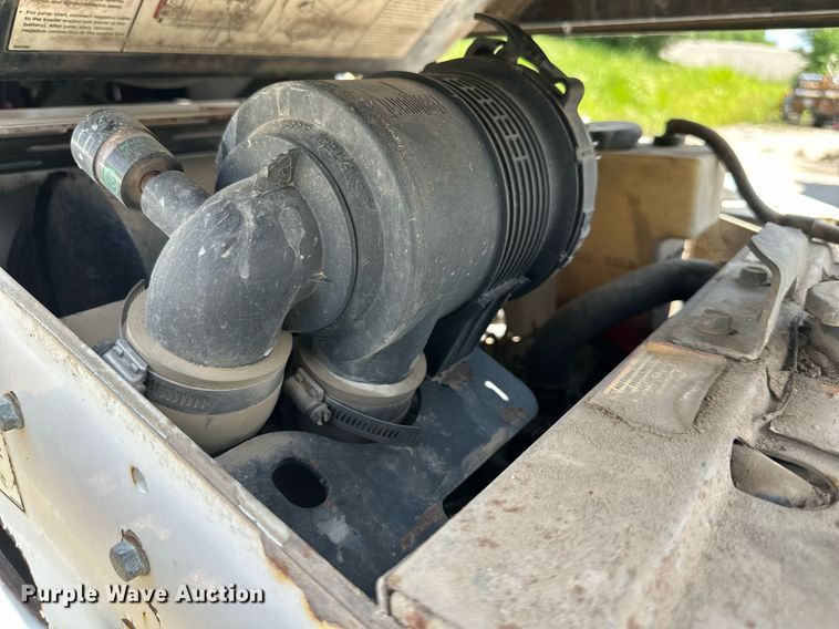 image for item DS6458 2005 Bobcat MT52  compact utility loader