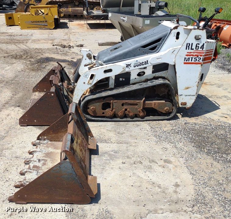 image for item DS6459 2007 Bobcat MT52  compact utility loader