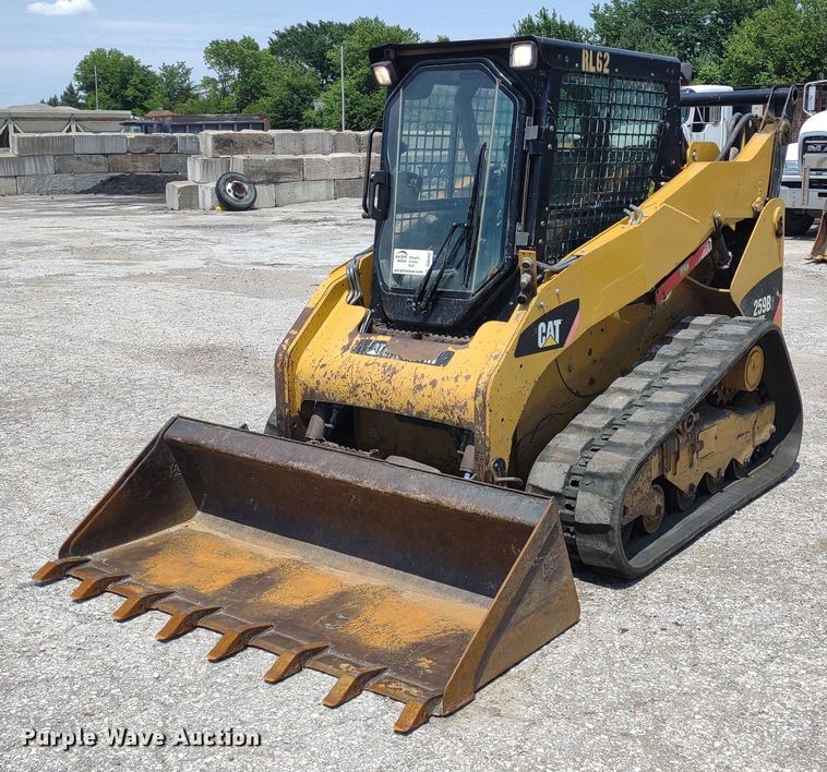 image for item DS6462 2011 Caterpillar 259B3  tracked skid steer loader