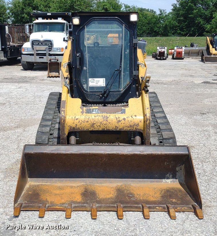 image for item DS6462 2011 Caterpillar 259B3  tracked skid steer loader