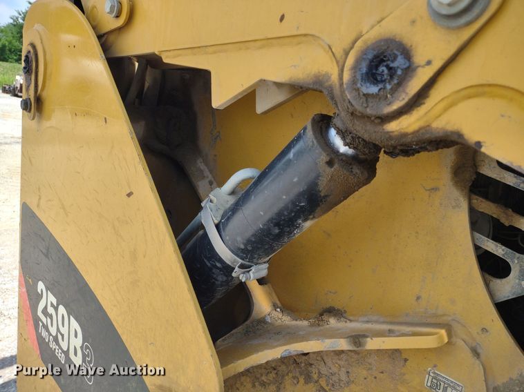image for item DS6462 2011 Caterpillar 259B3  tracked skid steer loader