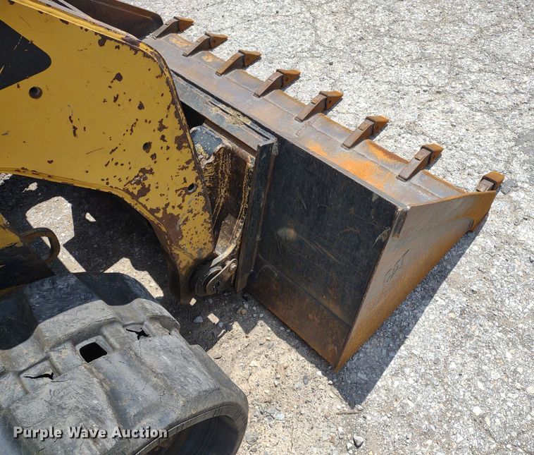 image for item DS6462 2011 Caterpillar 259B3  tracked skid steer loader