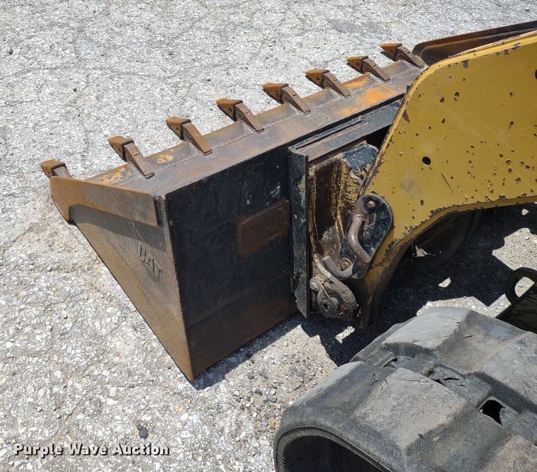 image for item DS6462 2011 Caterpillar 259B3  tracked skid steer loader