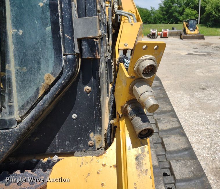 image for item DS6462 2011 Caterpillar 259B3  tracked skid steer loader