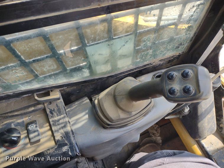 image for item DS6462 2011 Caterpillar 259B3  tracked skid steer loader