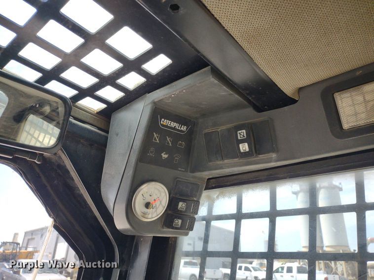 image for item DS6462 2011 Caterpillar 259B3  tracked skid steer loader