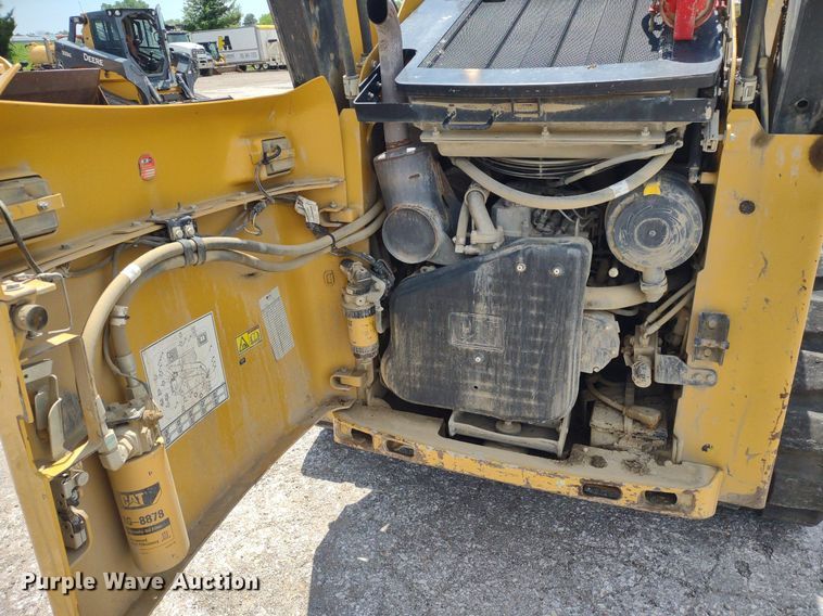 image for item DS6462 2011 Caterpillar 259B3  tracked skid steer loader