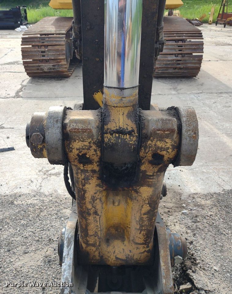 image for item DS6464 2011 Komatsu PC450LC-8  excavator