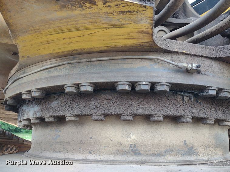 image for item DS6464 2011 Komatsu PC450LC-8  excavator