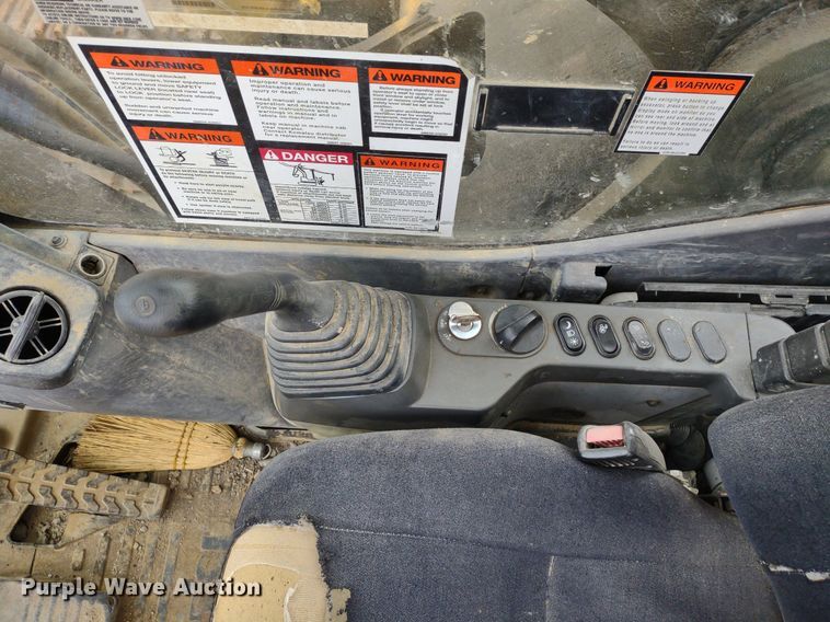 image for item DS6464 2011 Komatsu PC450LC-8  excavator