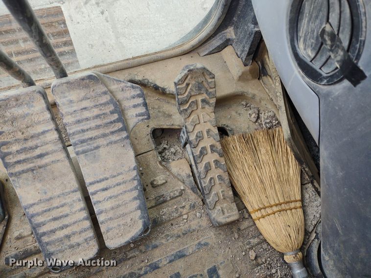 image for item DS6464 2011 Komatsu PC450LC-8  excavator