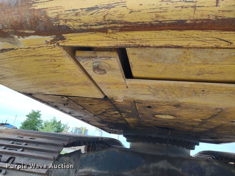 image for item DS6464 2011 Komatsu PC450LC-8  excavator