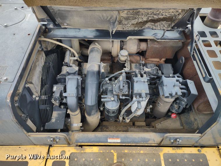 image for item DS6464 2011 Komatsu PC450LC-8  excavator