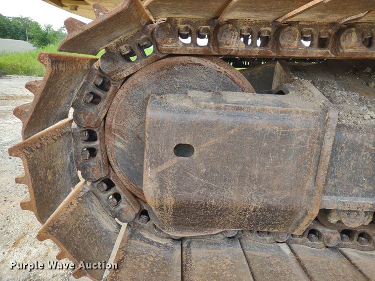 image for item DS6464 2011 Komatsu PC450LC-8  excavator