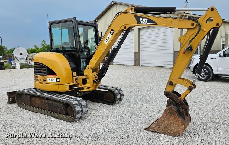 image for item DS6470 2006 Caterpillar 304CCR  mini excavator