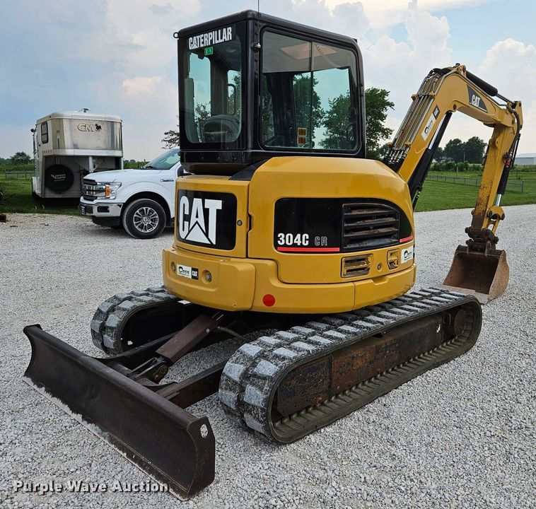 image for item DS6470 2006 Caterpillar 304CCR  mini excavator