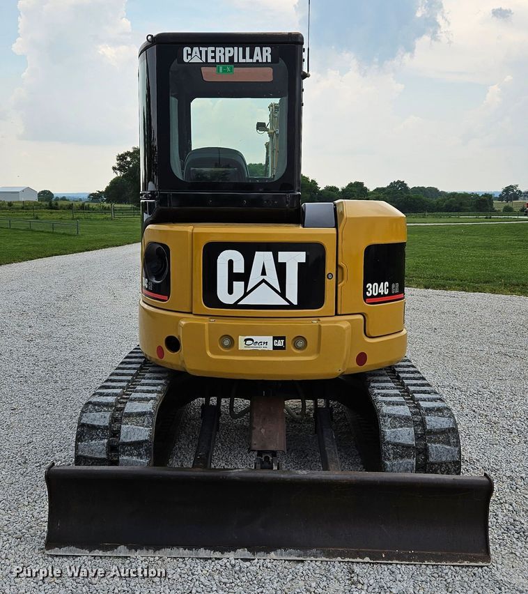 image for item DS6470 2006 Caterpillar 304CCR  mini excavator