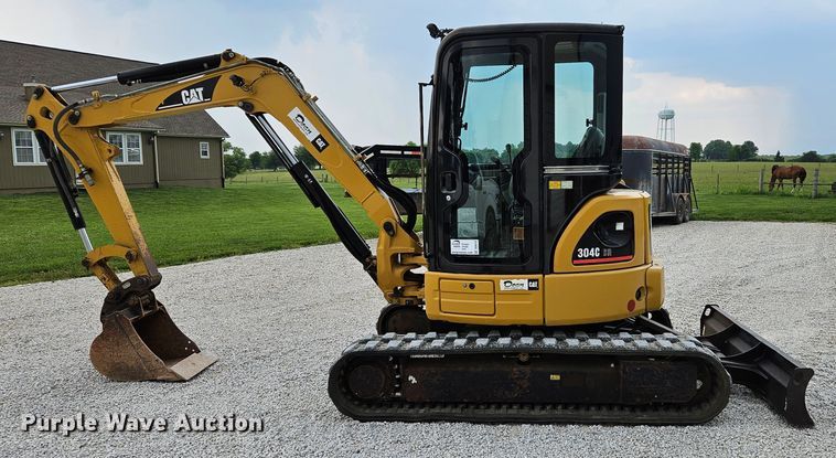 image for item DS6470 2006 Caterpillar 304CCR  mini excavator