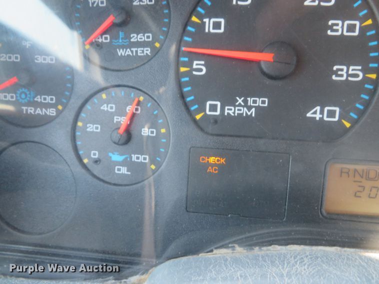 image for item FB9847 2005 International 4200  street sweeper truck