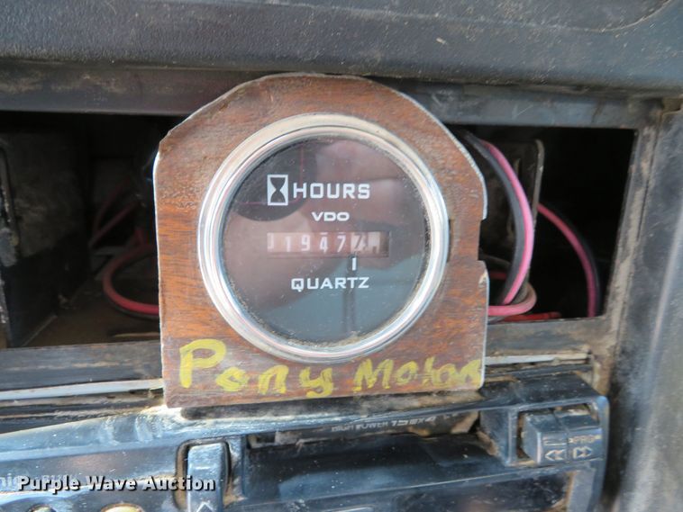 image for item FB9847 2005 International 4200  street sweeper truck